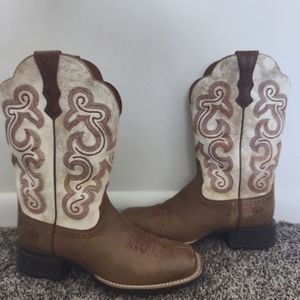 Women's Ariat Cowboy Boots Square Toe